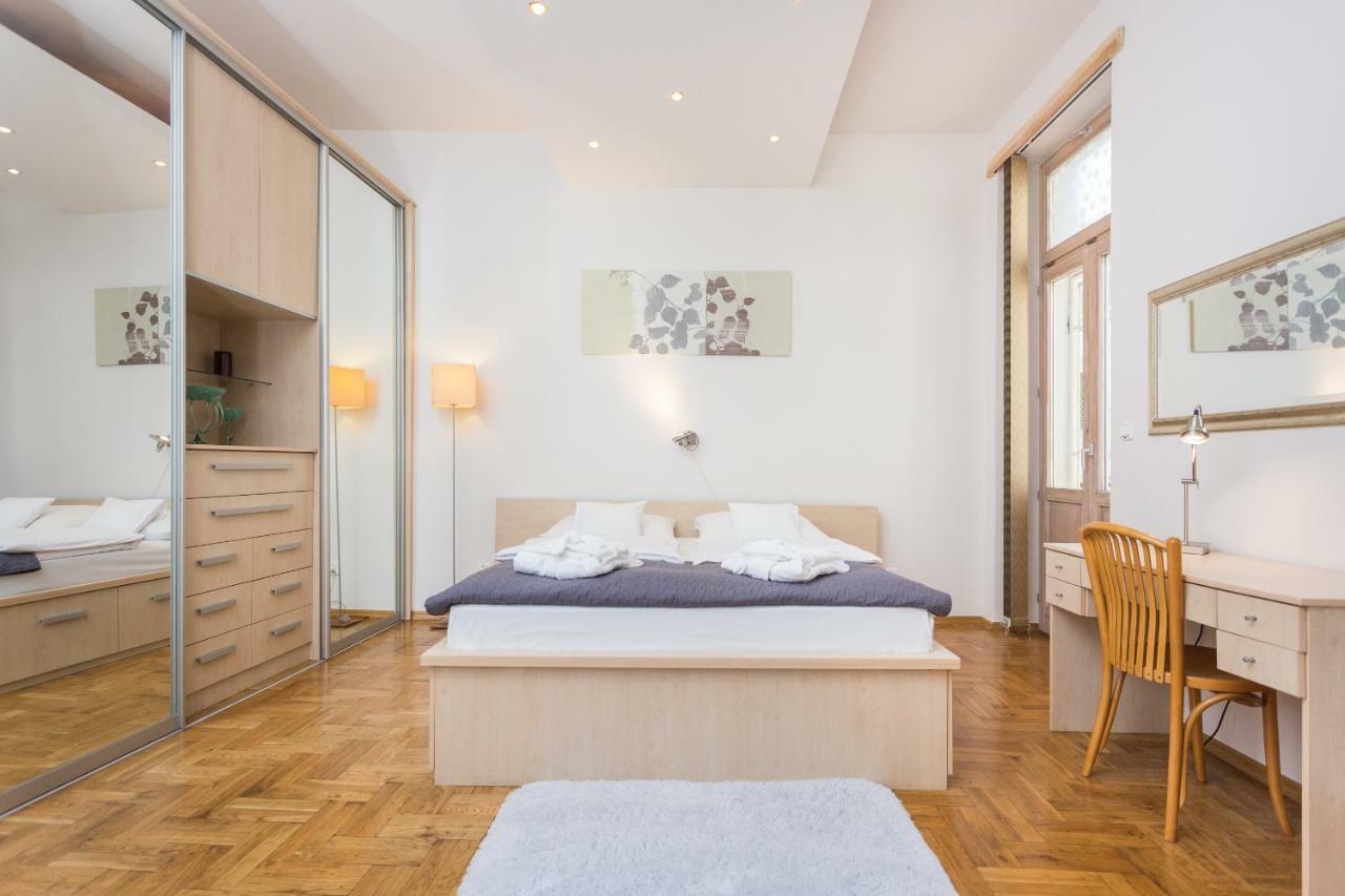 Apartament Avanti Krakau Buitenkant foto