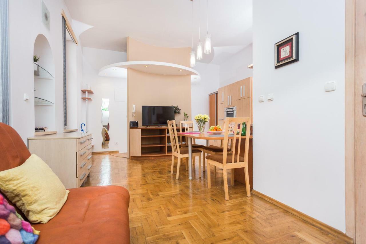 Apartament Avanti Krakau Buitenkant foto